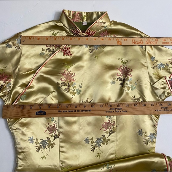 Vintage Chinese Cheongsam Gold Satin Brocade Qipao Embroidered Women’s size 38 - Picture 4 of 16